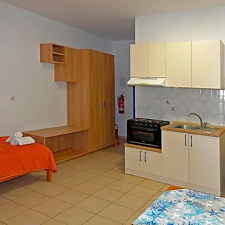 Aparthotel Aeriko